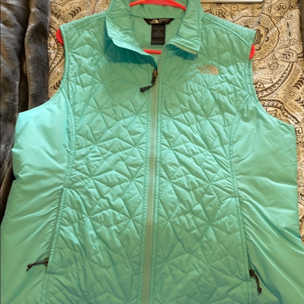 Teal Northface vest